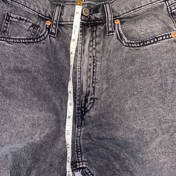 High Rise ‘90s Loose Jeans in Organic Cotton - Picture 8 of 9